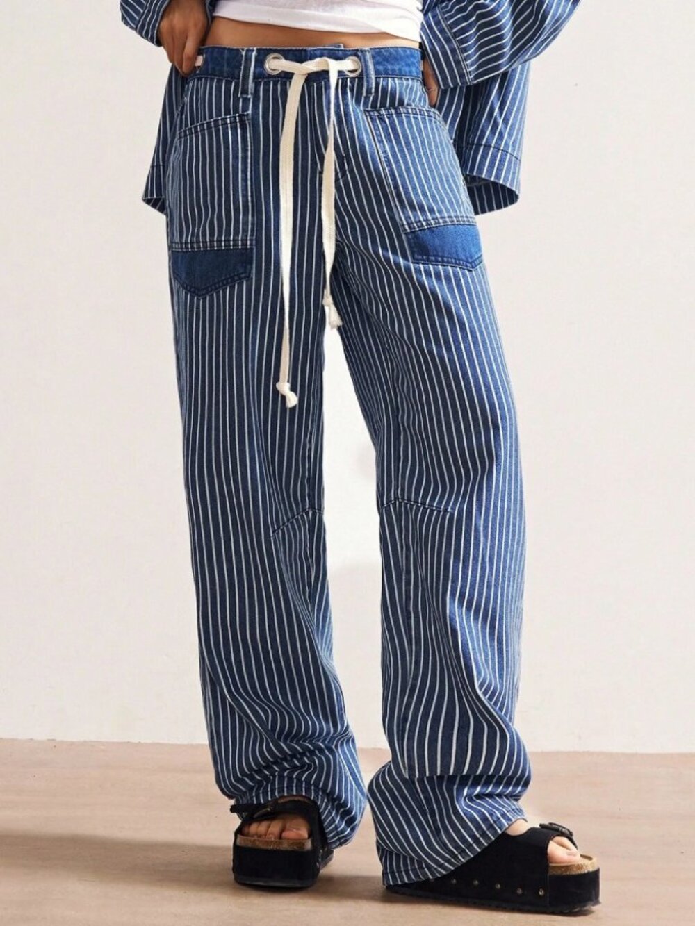 Dark Wash Stripe Cargo Denim Pants - Picture 4 of 8